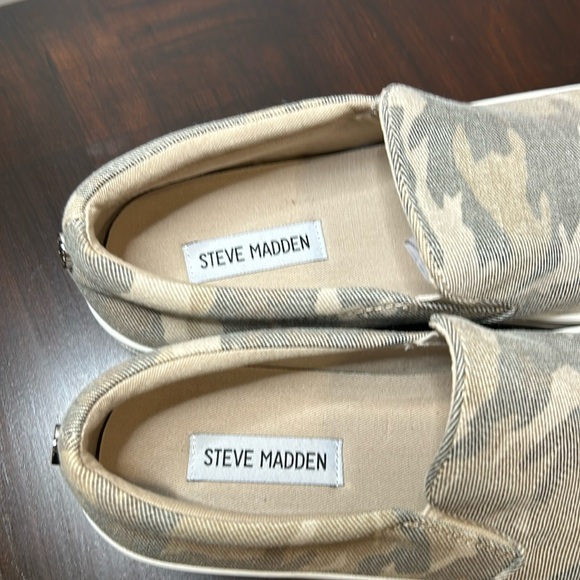 Steve Madden Gills-C Camo Slip On Sneaker Shoe Women Size 10 - Picture 8 of 17